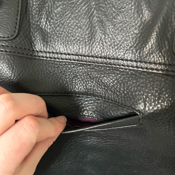 B . Makowsky Luxury Leather Women’s Purse, Shoulder Bag - Picture 11 of 14